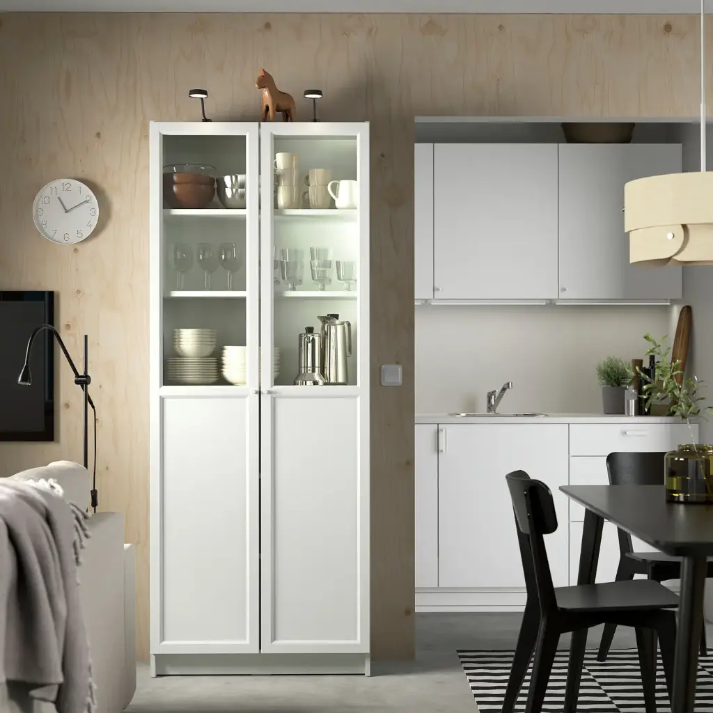 billy-oxberg-bookcase-with-panel-glass-doors-white__1237478_pe917986_s5.webp