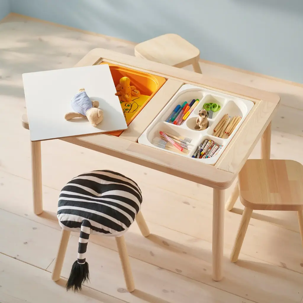 flisat-childrens-table__1482804_pe1001146_s5.webp